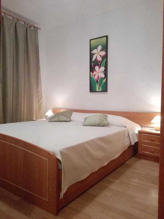 Guesthouse Villa Marija ツレス エクステリア 写真