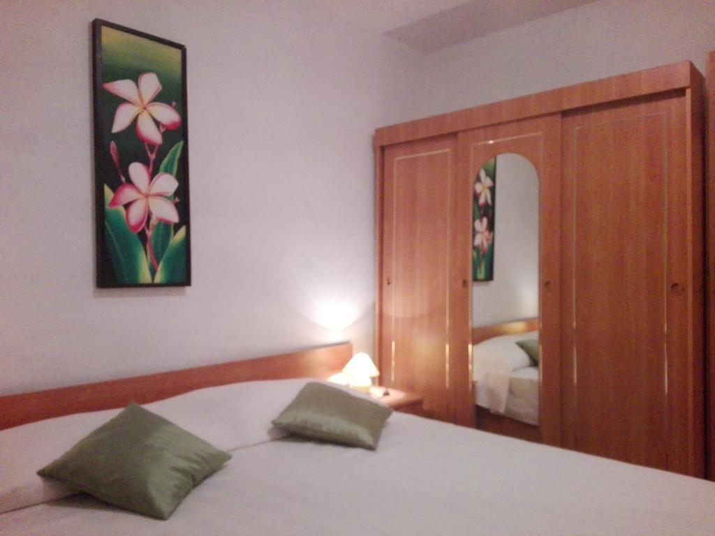 Guesthouse Villa Marija ツレス エクステリア 写真