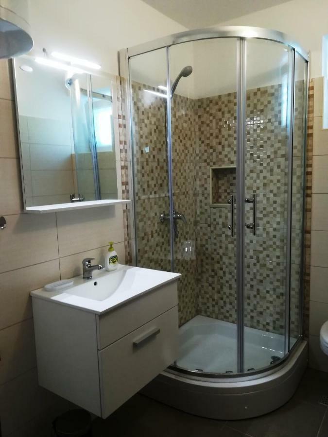 Guesthouse Villa Marija ツレス エクステリア 写真