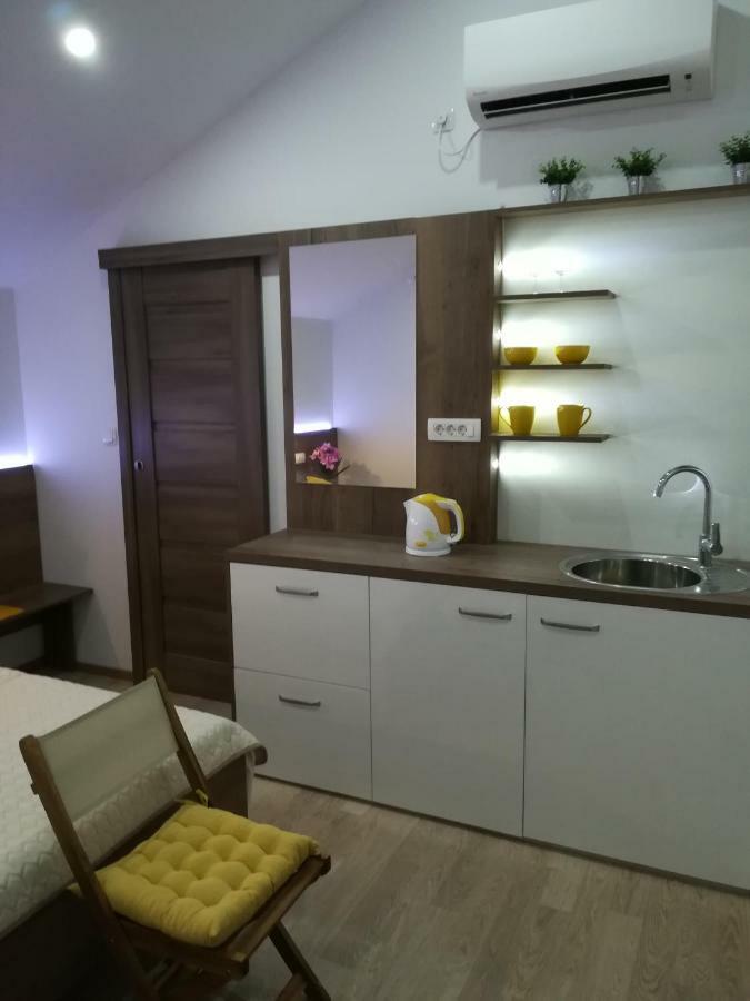 Guesthouse Villa Marija ツレス エクステリア 写真