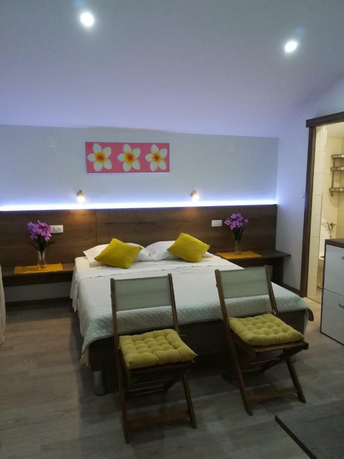 Guesthouse Villa Marija ツレス エクステリア 写真